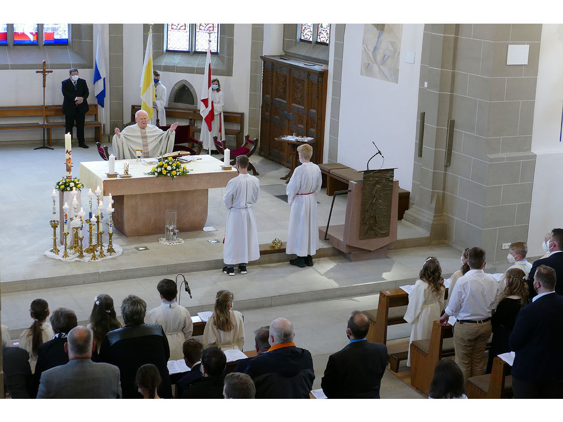 Feier der 1. Heiligen Kommunion in Sankt Crescentius (Foto: Karl-Franz Thiede)